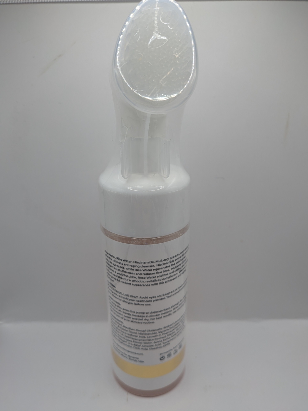 Rose Quartz Peptide Facial Cleanser — White & Pink - Picture 2 of 2